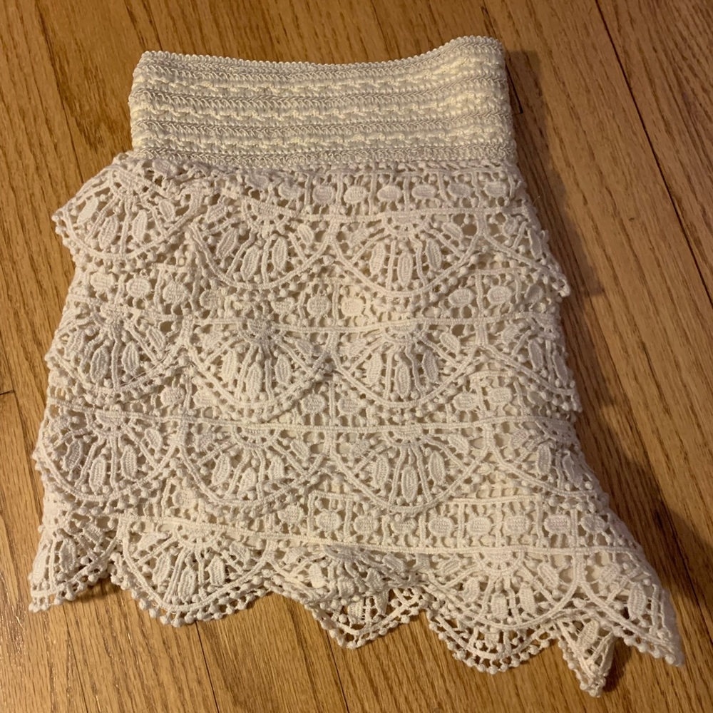 Rewind Crochet shorts